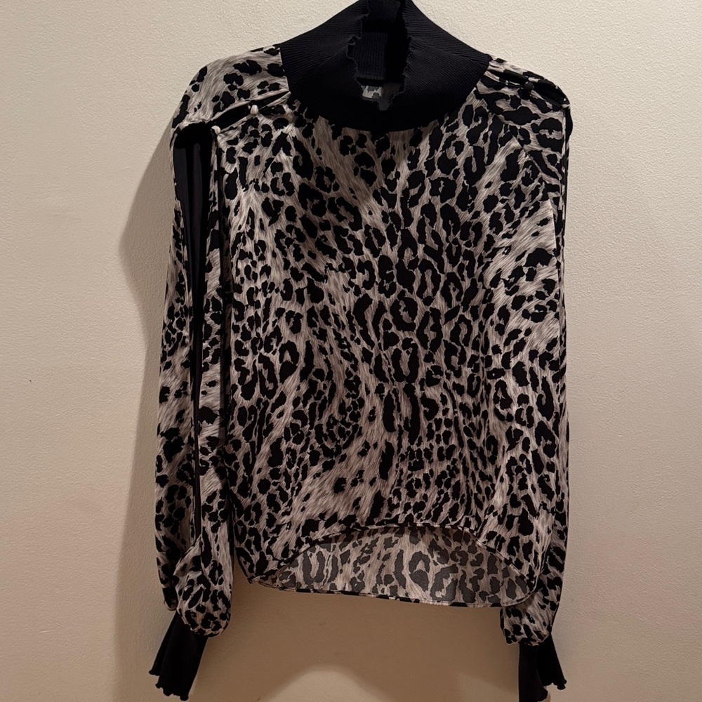 Mihara Yasuhiro Leopard Print Women's Top with open sleeve detail